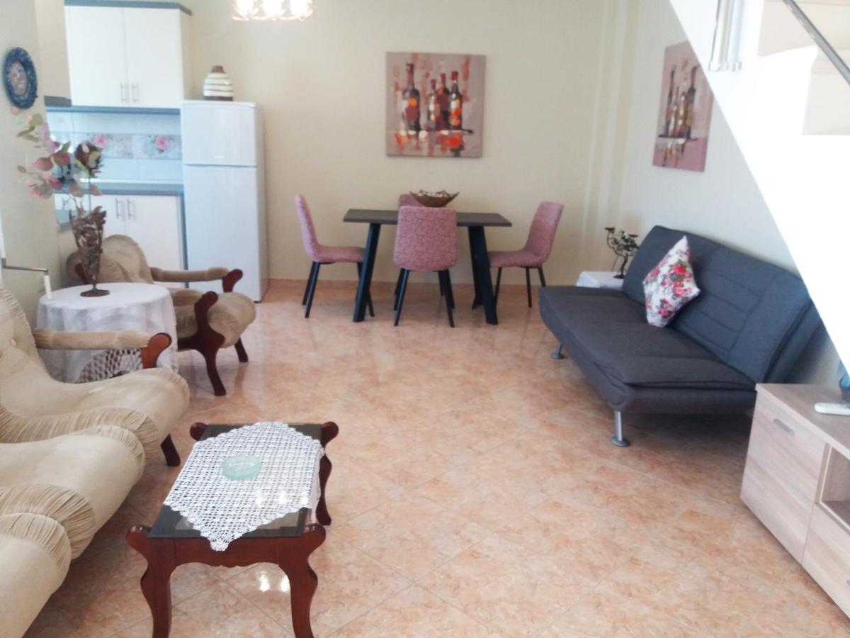 Evis Maisonette With Sea View Flogita Eksteriør billede